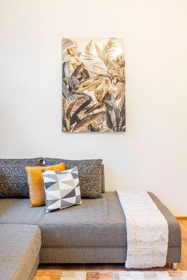 Spacious & Cozy Central Apartment W/ Terrace Budapest Extérieur photo